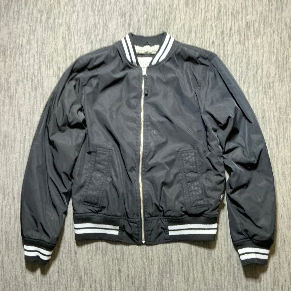 Abercrombie & Fitch Mens XS Black Sherpa Lined Bomber Jacket Varsity Striped